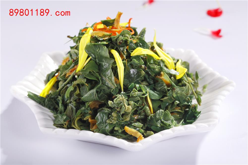 小鱼干拌野菜